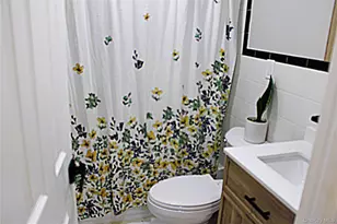 101 Monroe St, Amityville, NY 11701 - Photo 9