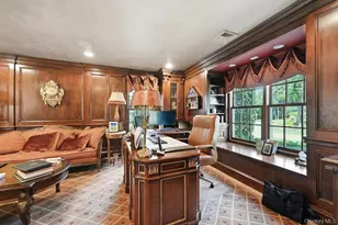 2 Kalb Ct, Dix Hills, NY 11746 - Photo 7