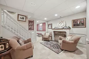2 Kalb Ct, Dix Hills, NY 11746 - Photo 31