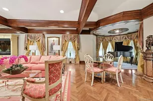 2 Kalb Ct, Dix Hills, NY 11746 - Photo 17