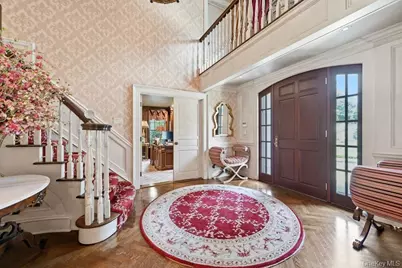 2 Kalb Court, Dix Hills, NY 11746 - Photo 5