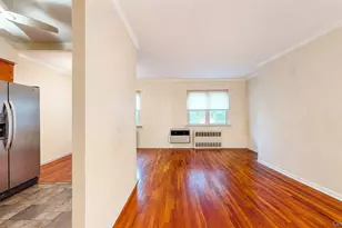 32-18 70th St, East Elmhurst, NY 11370 - Photo 21