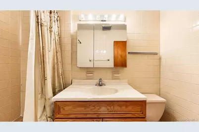 32-18 70th Street, East Elmhurst, NY 11370 - Photo 7