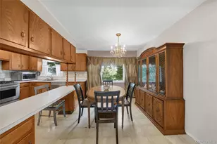 38 Stockbridge Rd, Yonkers, NY 10710 - Photo 9