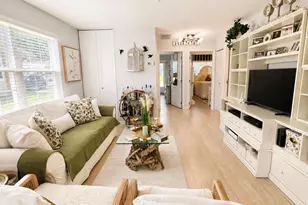 275 Berwick Ct, Ridge, NY 11961 - Photo 5