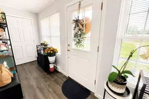 275 Berwick Ct, Ridge, NY 11961 - Photo 3