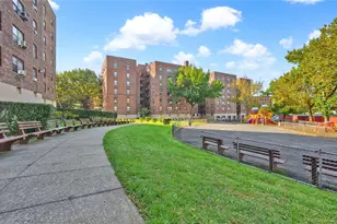 28-08 141st St, Flushing, NY 11354 - Photo 5