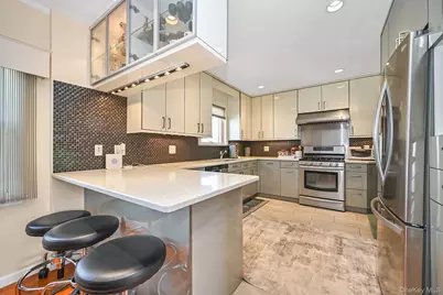 163-29 16th Avenue, Whitestone, NY 11357 - Photo 9
