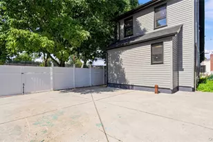 99-02 200th St, Hollis, NY 11423 - Photo 23