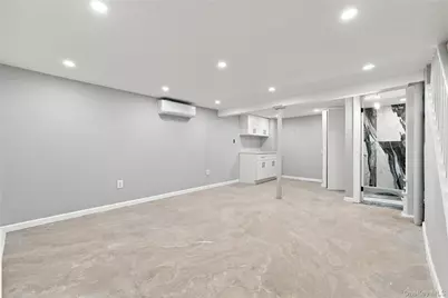 9902 200th Street, Hollis, NY 11423 - Photo 15