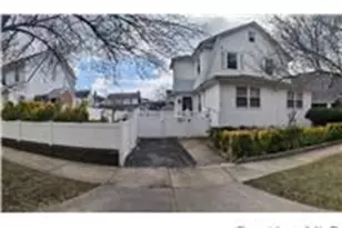 143-40 Poplar Ave, Flushing, NY 11355 - Photo 19