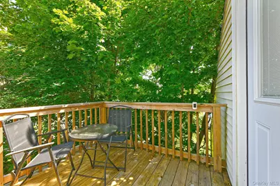 29 Torrey Pine Lane, Medford, NY 11763 - Photo 17