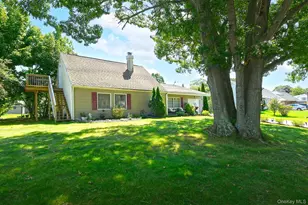 29 Torrey Pine Ln, Medford, NY 11763 - Photo 25