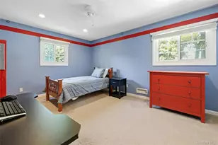 53 Rensselaer Dr, Commack, NY 11725 - Photo 15