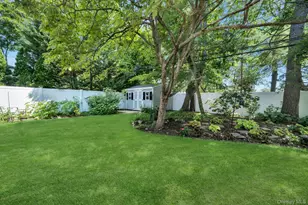 166 Choir, Westbury, NY 11590 - Photo 15