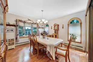 166 Choir, Westbury, NY 11590 - Photo 9