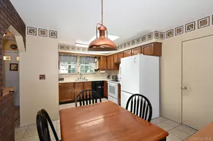 273 Deer Rd, Ronkonkoma, NY 11779 - Photo 9