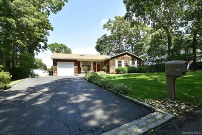 273 Deer Road, Ronkonkoma, NY 11779 - Photo 3