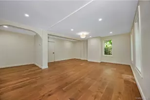 30 New Mill Rd, Smithtown, NY 11787 - Photo 7