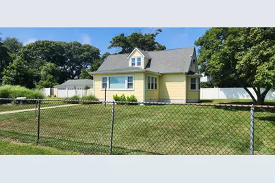 9 Babylon Road, Mastic Beach, NY 11951 - Photo 15