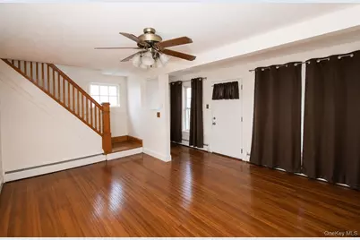 98 Willow Avenue, Hempstead, NY 11550 - Photo 15