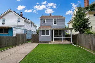 98 Willow Ave, Hempstead, NY 11550 - Photo 3