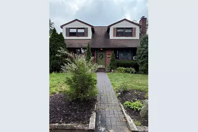 288 Nassau Road, Huntington, NY 11743 - Photo 1