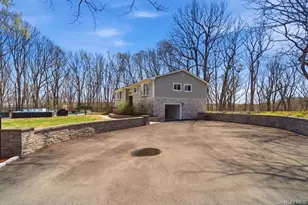 263 Oyster Bay Road, Mill Neck, NY 11765 - Photo 35