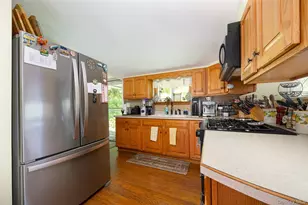 667 Traver Rd, Pleasant Valley, NY 12569 - Photo 9