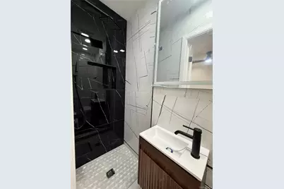 1431 Merry Avenue, Bronx, NY 10461 - Photo 29
