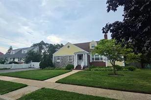 146 Lincoln Rd, Hempstead, NY 11550 - Photo 3