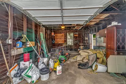 1073 Concord Street, Franklin Square, NY 11010 - Photo 15