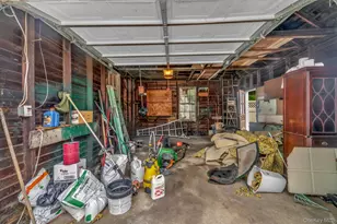 1073 Concord St, Franklin Square, NY 11010 - Photo 15