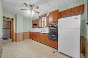 1073 Concord St, Franklin Square, NY 11010 - Photo 7