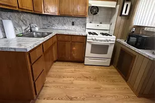 62-49 80th Rd, Ridgewood, NY 11385 - Photo 11