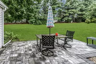 8 Chippendale Dr, Mount Sinai, NY 11766 - Photo 25