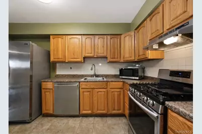 82 Vails Gate Heights Drive, New Windsor, NY 12553 - Photo 9