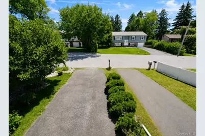 82 Vails Gate Heights Drive, New Windsor, NY 12553 - Photo 19