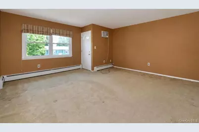 82 Vails Gate Heights Drive, New Windsor, NY 12553 - Photo 17