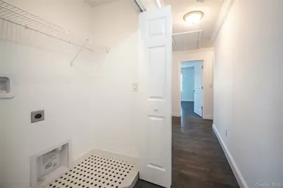 201 B Elm Street, New Rochelle, NY 10805 - Photo 31