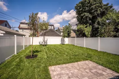 201 B Elm Street, New Rochelle, NY 10805 - Photo 37