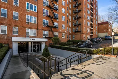 5425 Valles Avenue #3F, Bronx, NY 10471 - Photo 1