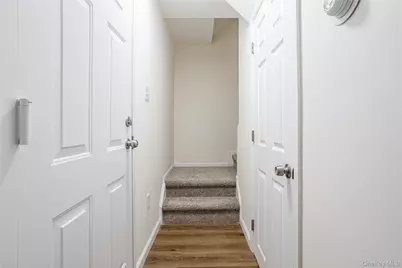 491 Ilyssa Way, New York, NY 10312 - Photo 11