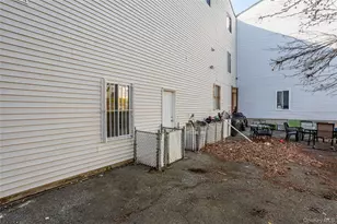491 Ilyssa Way, New York, NY 10312 - Photo 23