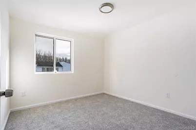 491 Ilyssa Way, New York, NY 10312 - Photo 13
