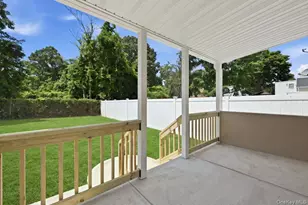 26 Parkside Rd, West Hempstead, NY 11552 - Photo 33