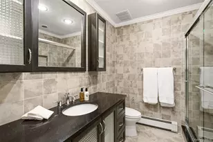 42 Country Club Dr, Jericho, NY 11753 - Photo 27
