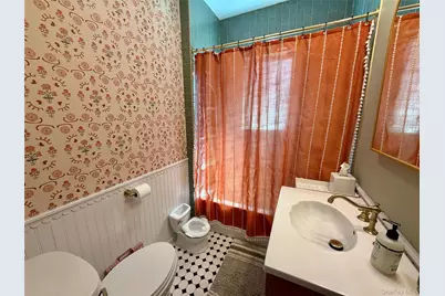 646 W Beech Street #Lower, Long Beach, NY 11561 - Photo 31