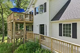 15 Meadow Dr, Red Hook, NY 12571 - Photo 5