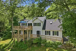 15 Meadow Dr, Red Hook, NY 12571 - Photo 1